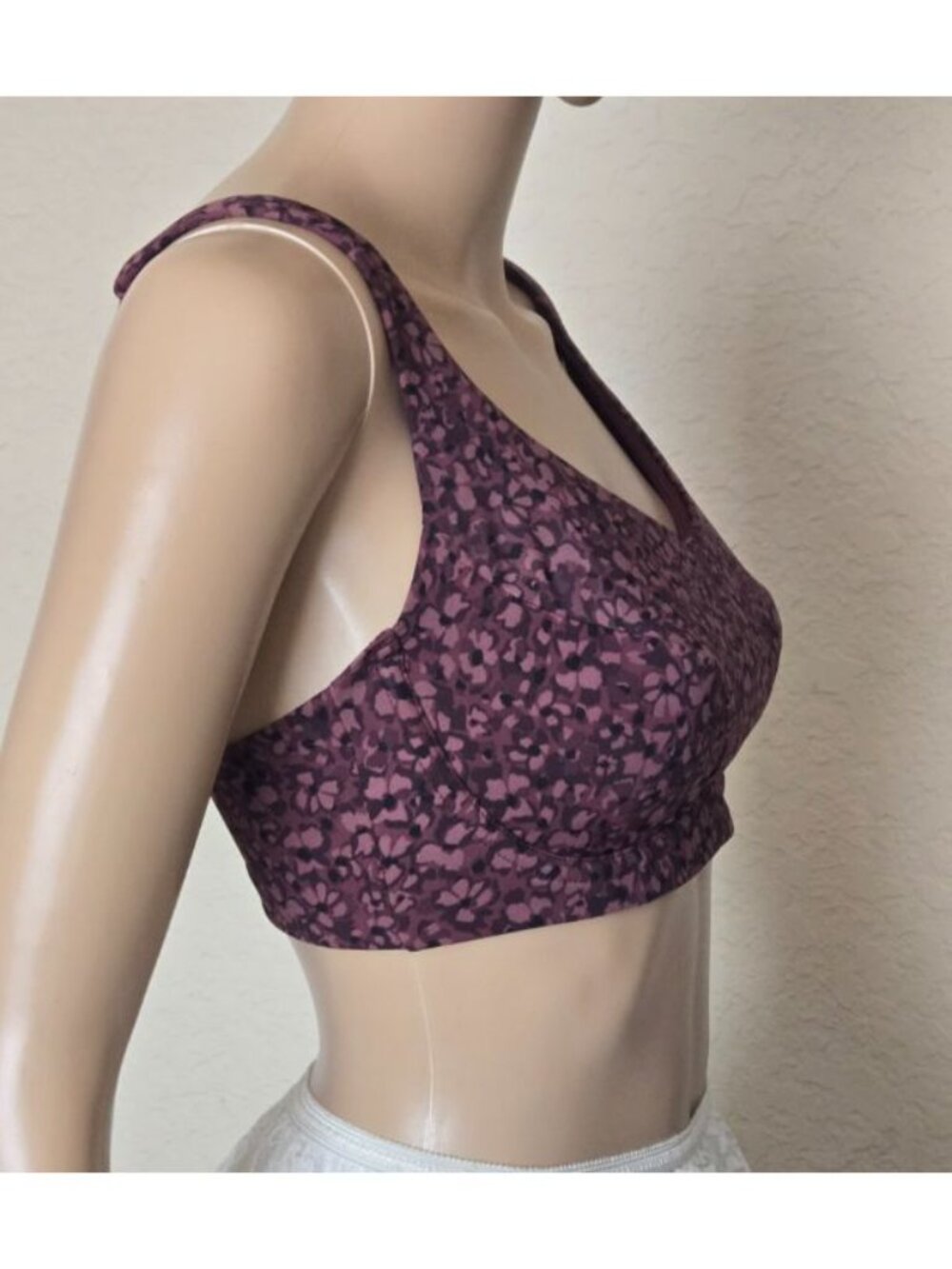 Athleta Bondi Bikini Top Underwire Bra Dark Floral Swim Top Adjustable 32D/DD - Picture 3 of 5